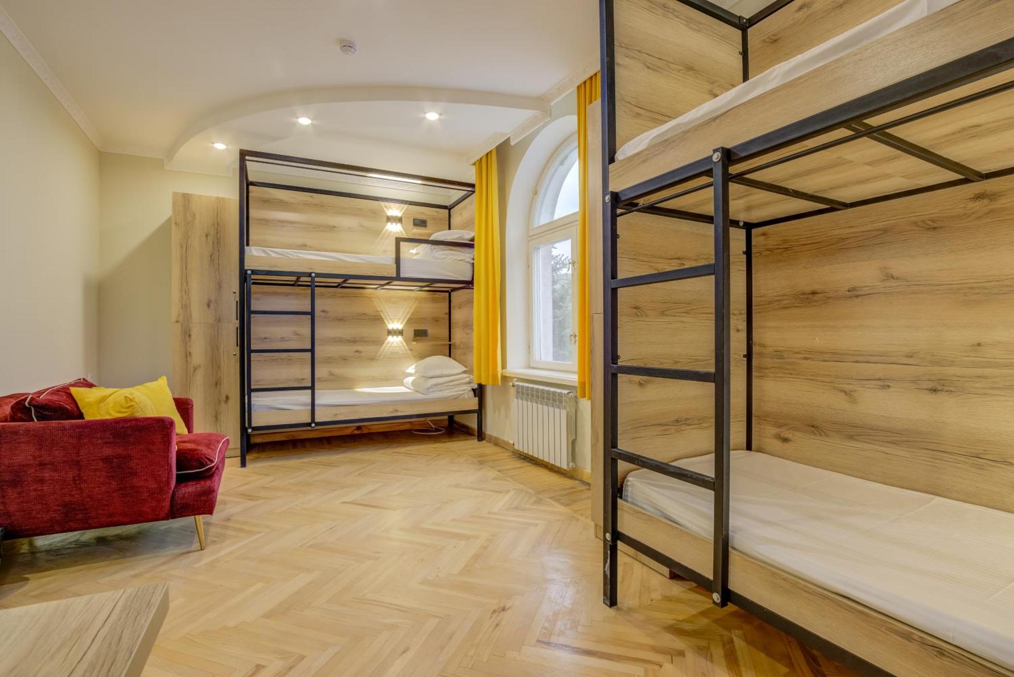 People Guest House Μπισκέκ Εξωτερικό φωτογραφία