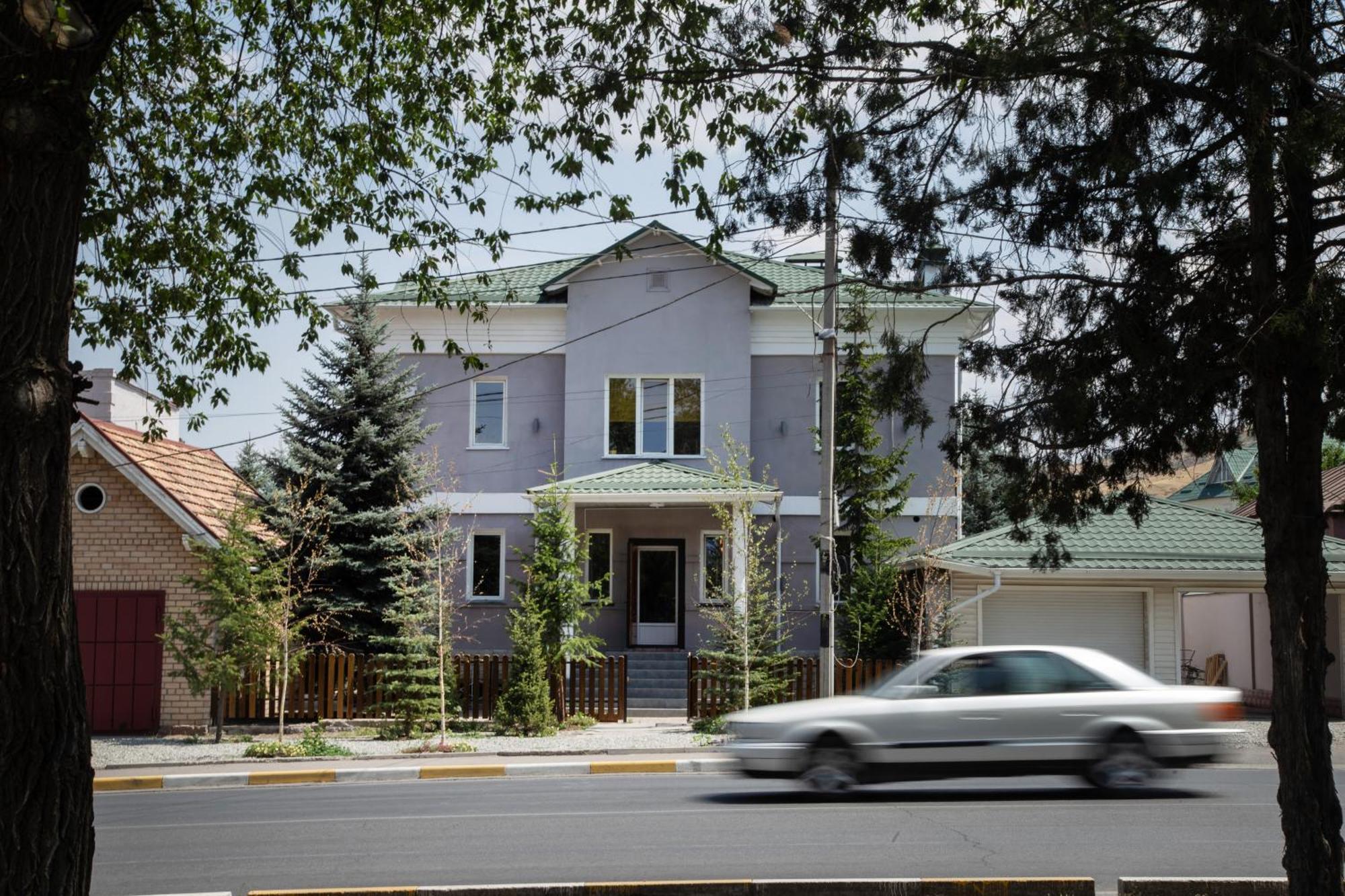 People Guest House Μπισκέκ Εξωτερικό φωτογραφία