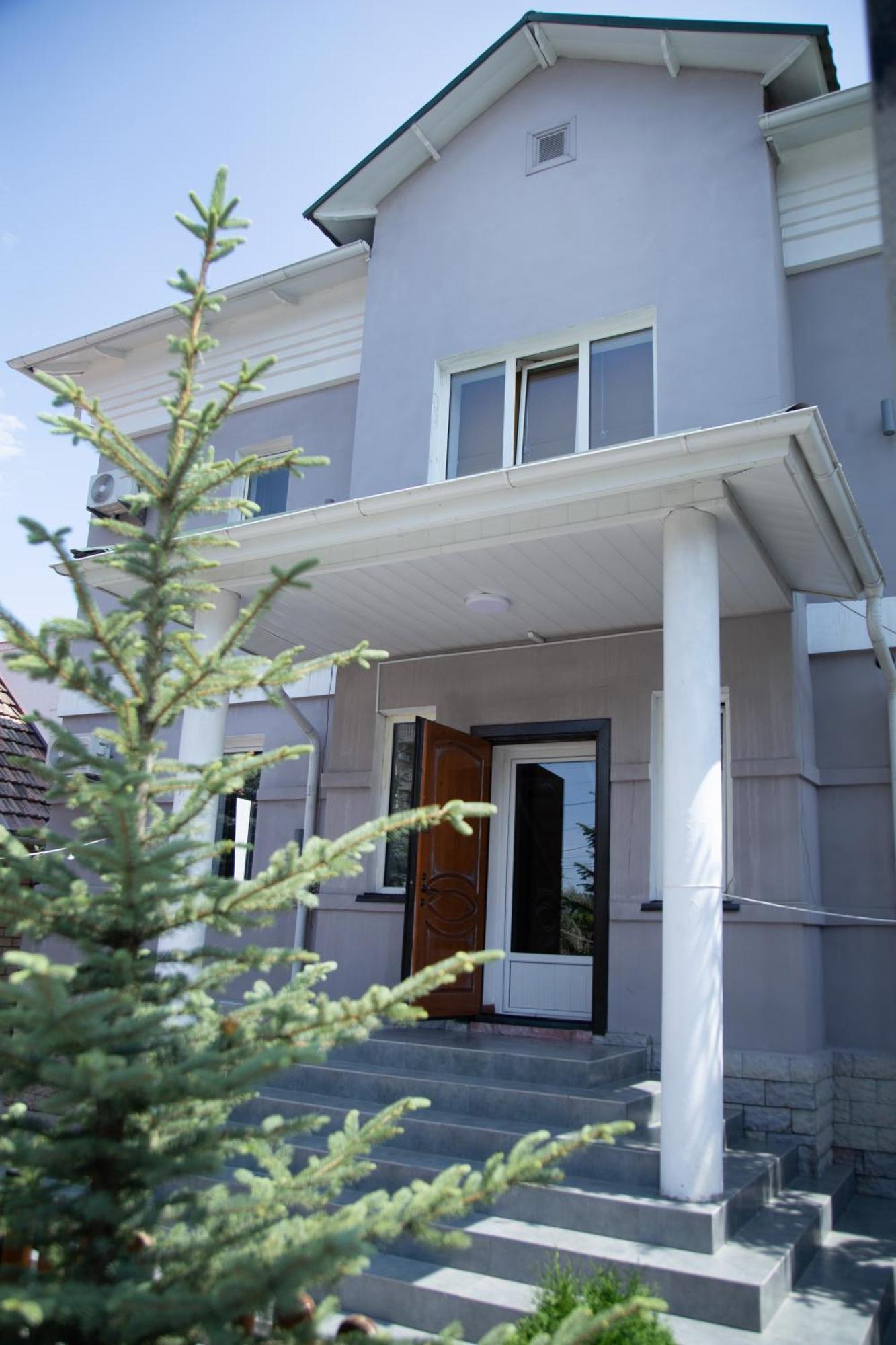 People Guest House Μπισκέκ Εξωτερικό φωτογραφία