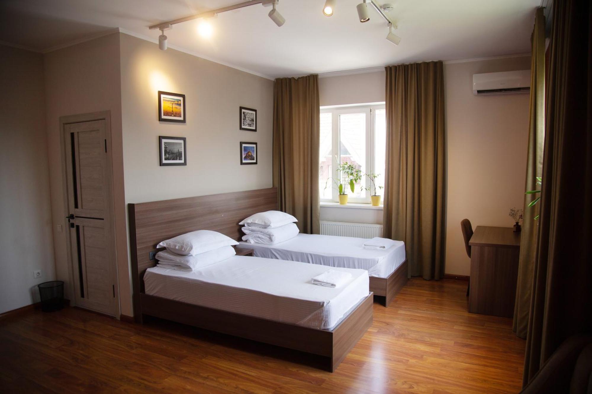 People Guest House Μπισκέκ Εξωτερικό φωτογραφία