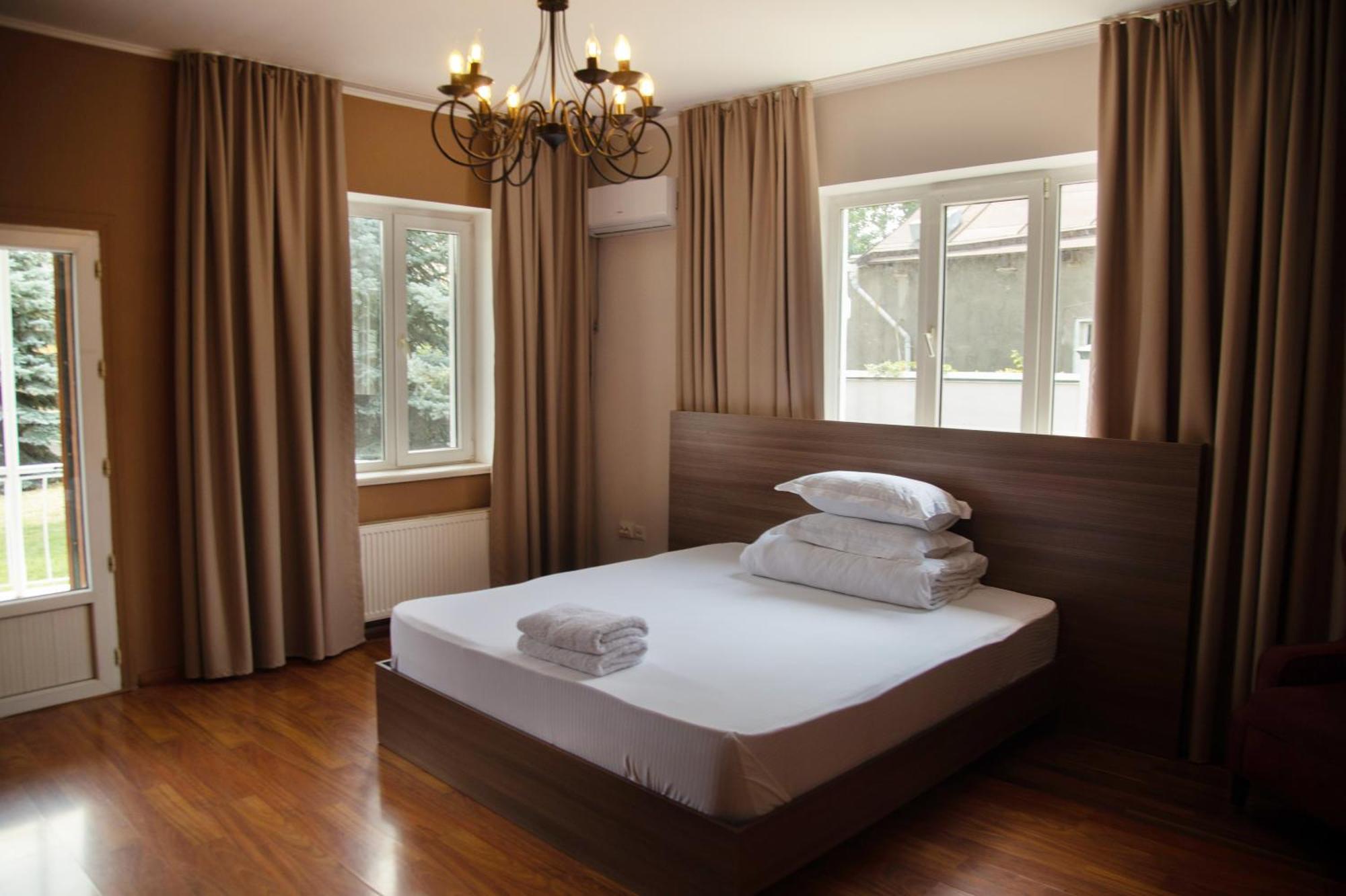 People Guest House Μπισκέκ Εξωτερικό φωτογραφία