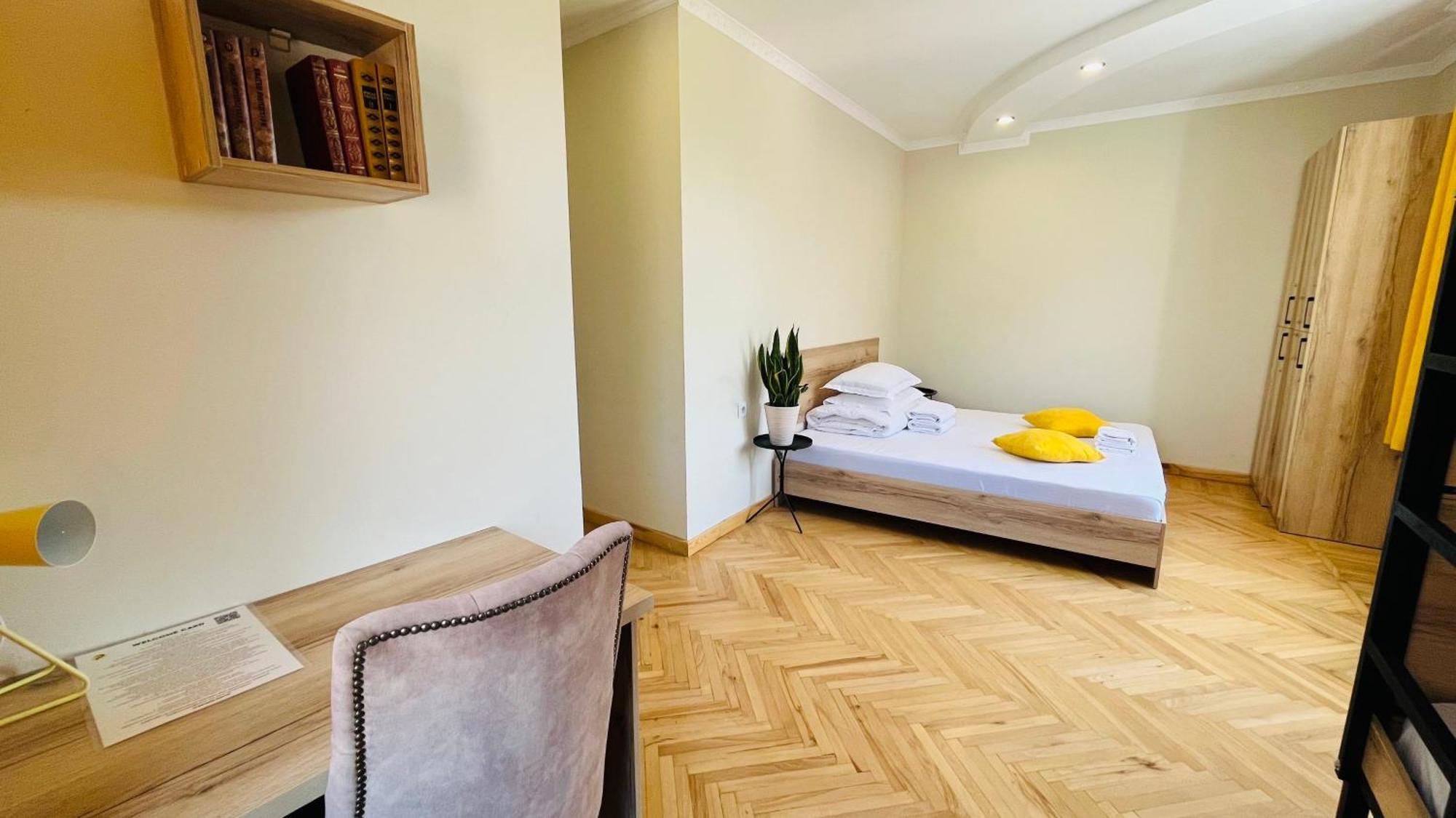 People Guest House Μπισκέκ Εξωτερικό φωτογραφία