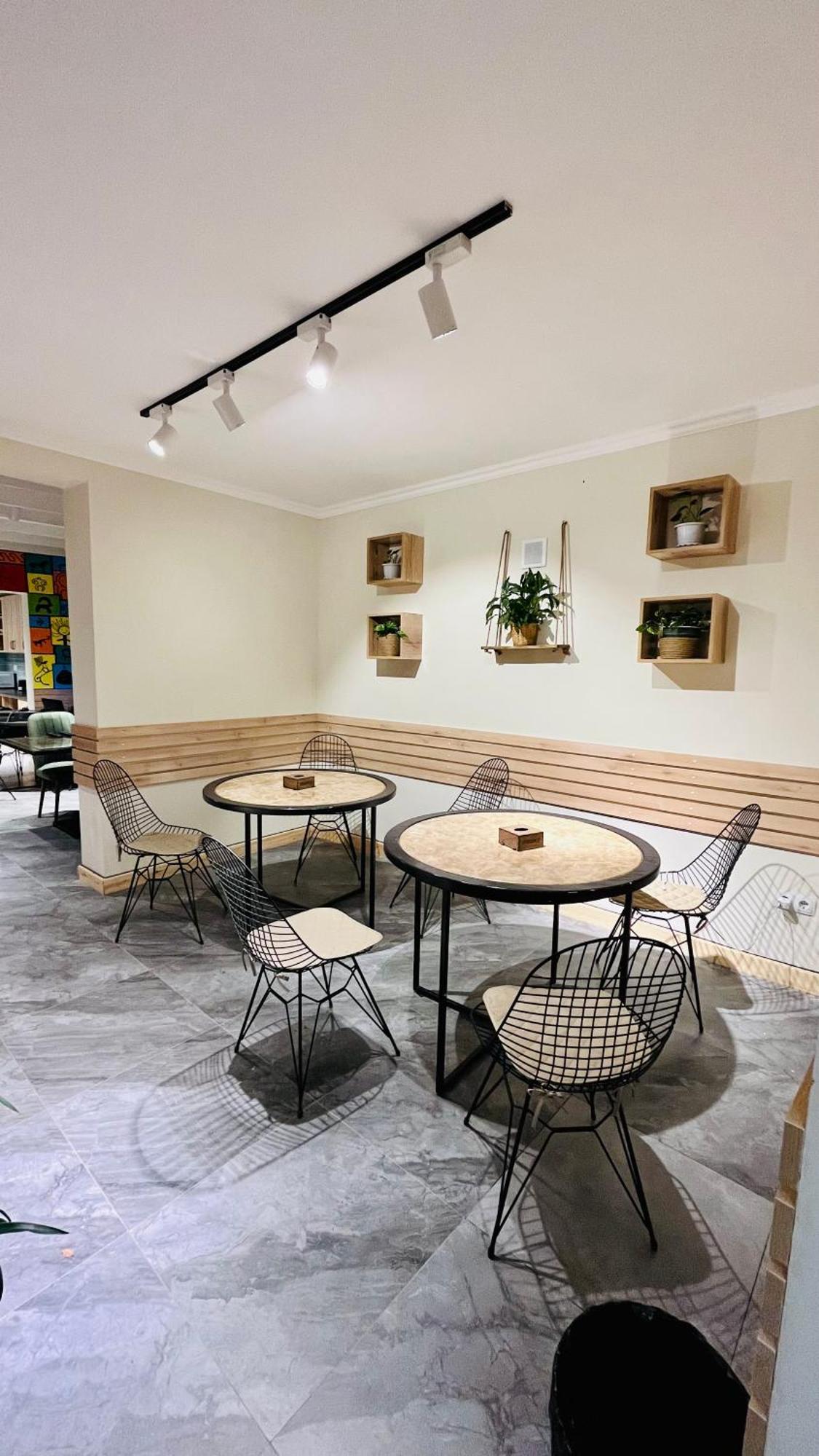 People Guest House Μπισκέκ Εξωτερικό φωτογραφία